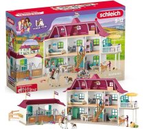 SCHLEICH Horse Club Lakeside Horse Farm 42706 komplekts ar māju, zirgu staļļu, 2 zirgiem, suni, ģimenes Kramer zirgu aksesuāriem, dāvana bērniem, rotaļlieta no 5 gadiem, 179 gab.