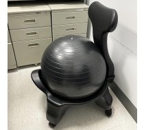 Līdzsvara bumbu krēsls Līdzsvara bumbu krēsls biroja un galda vingrinājumiem, jogas bumbu krēsls labas stājas nodrošināšanai ar ergonomisku atbalstu, ērts un stabils rullīšu krēsls ar bumbu sēdekli ikvienam (melns)