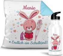 Dāvanu komplekts ar dzēriena pudeli un spilvenu – „Beidzot skolēns“ – Skolai – Personalizējams ar jūsu izvēlētu vārdu – Dāvana skolēnam – Spilvens gaiši zils – Pudele balta, 600 ml