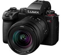 Panasonic LUMIX DC-S5 II bezspoguļa pilna kadra kamera ar 20-60 mm F3.5-5.6 objektīvu, 4K 60p un 6K 30p, atlokāms ekrāns, Wi-Fi, hibrīda fāzes AF, aktīvā IS, melna