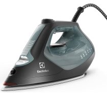 Electrolux Refine 700 gludeklis E7SI2-6OG, ar pielāgotām programmām, priekšējais apgaismojums, pret skrāpējumiem noturīga vienīgā plāksne, izgatavots no pārstrādātas plastmasas, tvaika padeves ātrums 230 g/min, 2600 W, 360° kustība, okeā