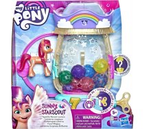 Hasbro - My Little Pony Sunny Starscout Sparkle Reveal Lantern F3329