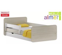Bērnu gulta Nordi J20S ar stelāžu Guļamvietas platums: 70 cm, Guļamvietas garums: 140 cm, Platums: 82 cm, Garums: 144 cm, Augstums: 70 cm, Ar resti: 1, Ar barjeru: 1, Ar matraci: 1, Ar veļas kasti: 1, Virsma: Matēta, Guļamvietu skaits: 1, Matrača apraksts: Putas (porolons), stelāžas tips: koka, Korpusa krāsa: osis, Elementu krāsa: Balts, Izgatavošanas materiāls: LKSP + finieris + PVH