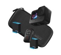 GoPro HERO9 Black Bundle — komplektā ietilpst tālvadības pults, rezerves baterijas (kopā 2) un somiņa.