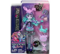 Mattel Monster High Creepover Party Doll Twyla with Pet Bunny Dustin HLP87