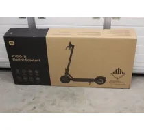 SALE OUT. Xiaomi Electric Scooter 4 Xiaomi 3 month(s) USED AS DEMO, MISSING AIR HOSE