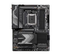 Gigabyte X670 GAMING X AX mātes plate AMD X670 Socket AM5 ATX