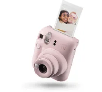 Fujifilm INSTAX Mini 12 -pikakamera pinkki ( 16806107 4547410489071 FUJ16806107 INSTAXMINI12BLOSSPINK )