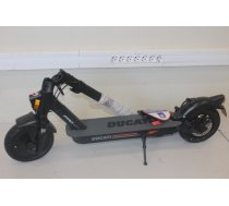 SALE OUT. Ducati Electric Scooter PRO-II EVO, Black Ducati branded Electric Scooter PRO-II EVO 350 W 10 " 6-25 km/h USED, REFURBISHED, SCRATCHED 12 month(s) Black