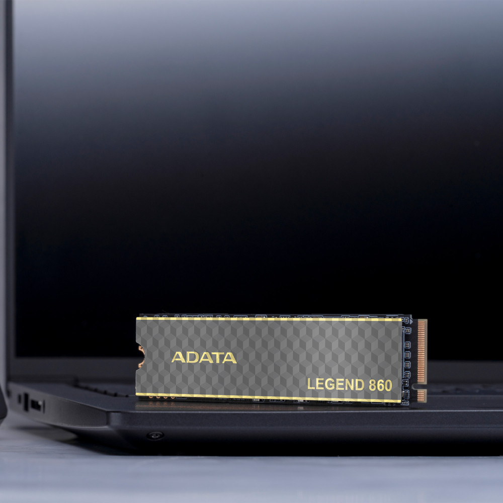 Adata Legend 860 product photo