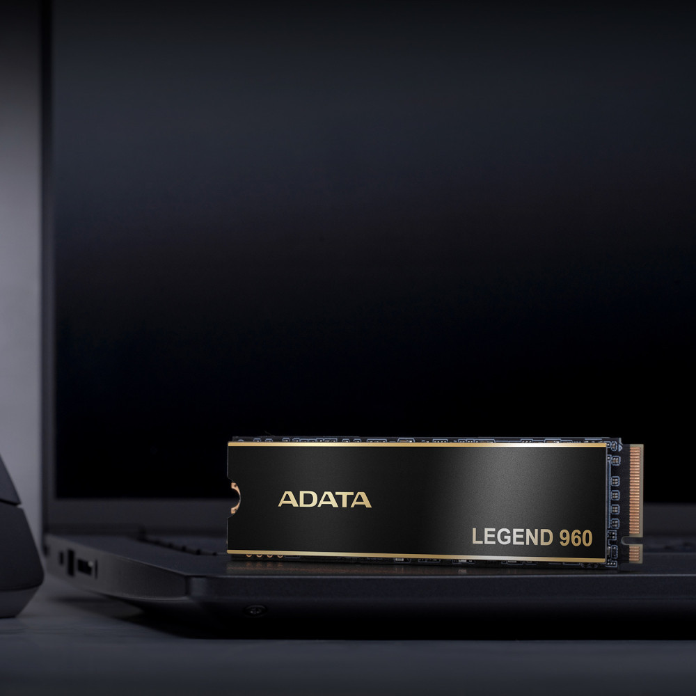Adata LEGEND 960 product photo