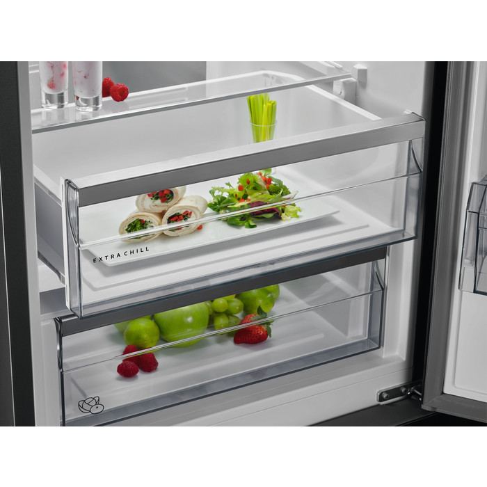 AEG RCS736DXMB product photo