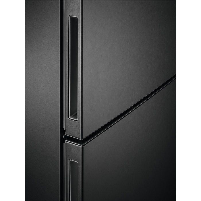 AEG RCS736DXMB product photo