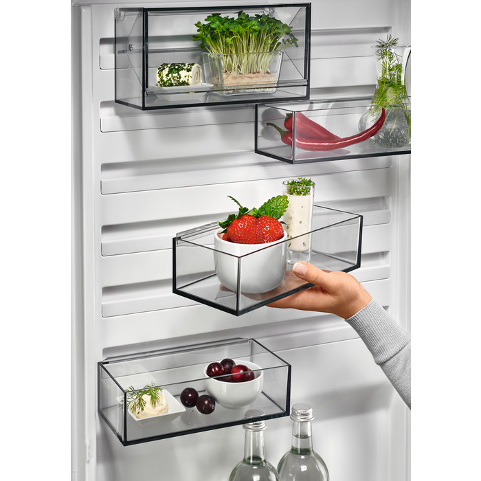 AEG RCS736DXMB product photo