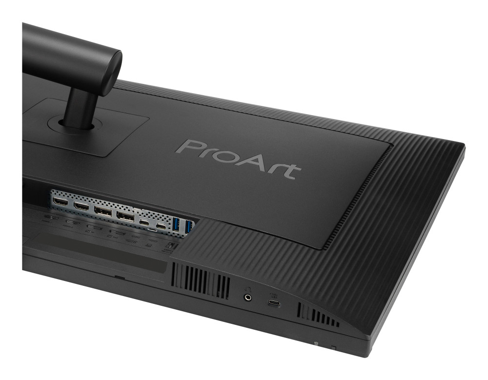 Asus ProArt PA32UCE product photo