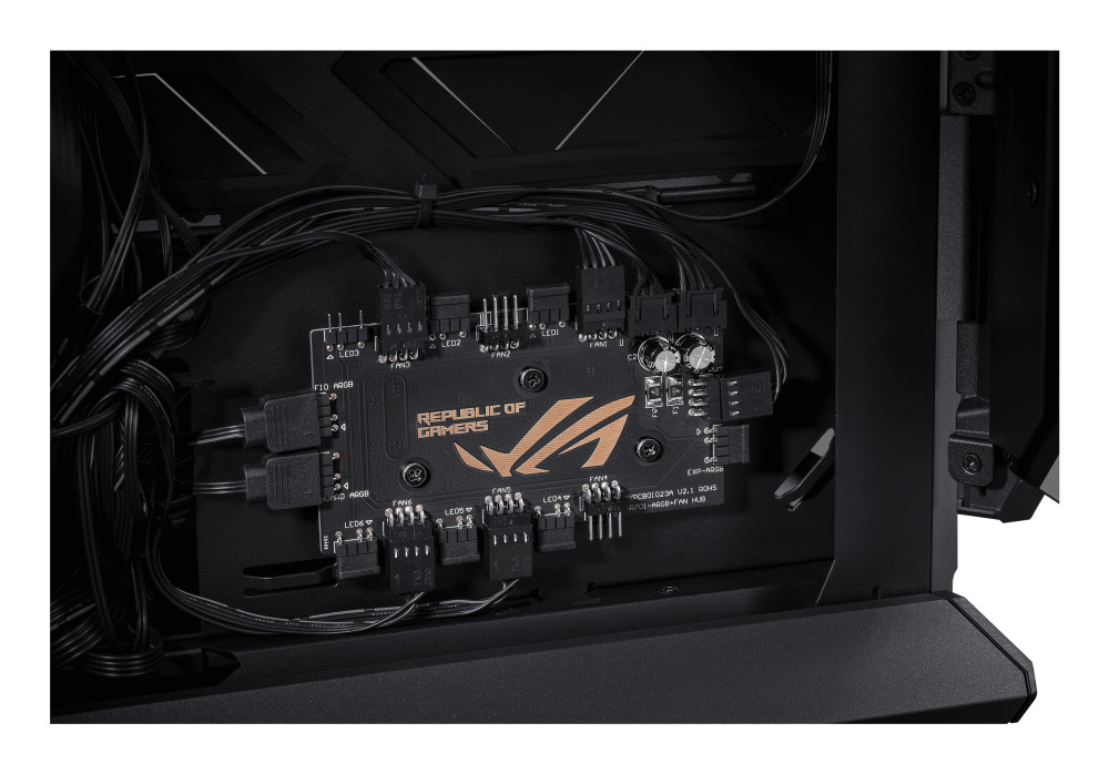 ASUS ROG Hyperion GR701 BTF Edition product photo