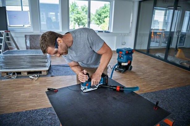 Bosch GST 18V-155 SC product photo