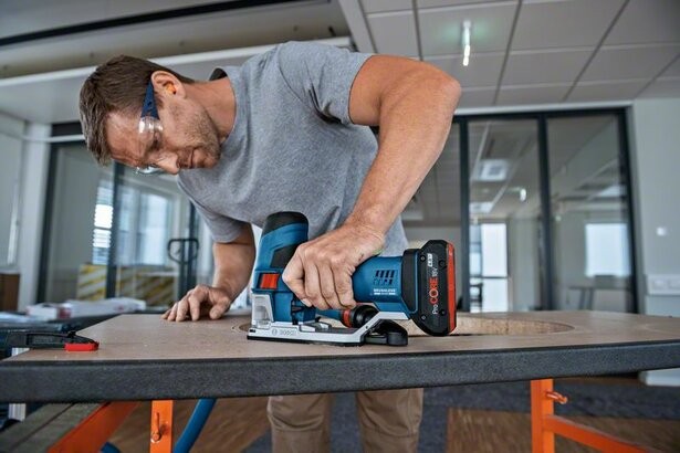 Bosch GST 18V-155 SC product photo