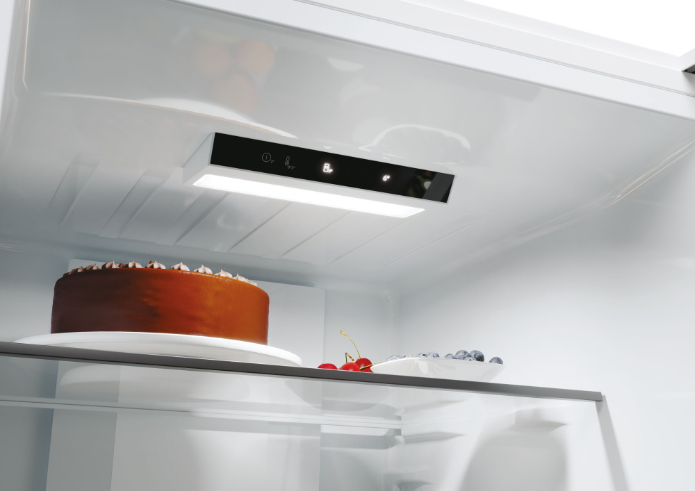 Candy CNCQ2T618EW product photo