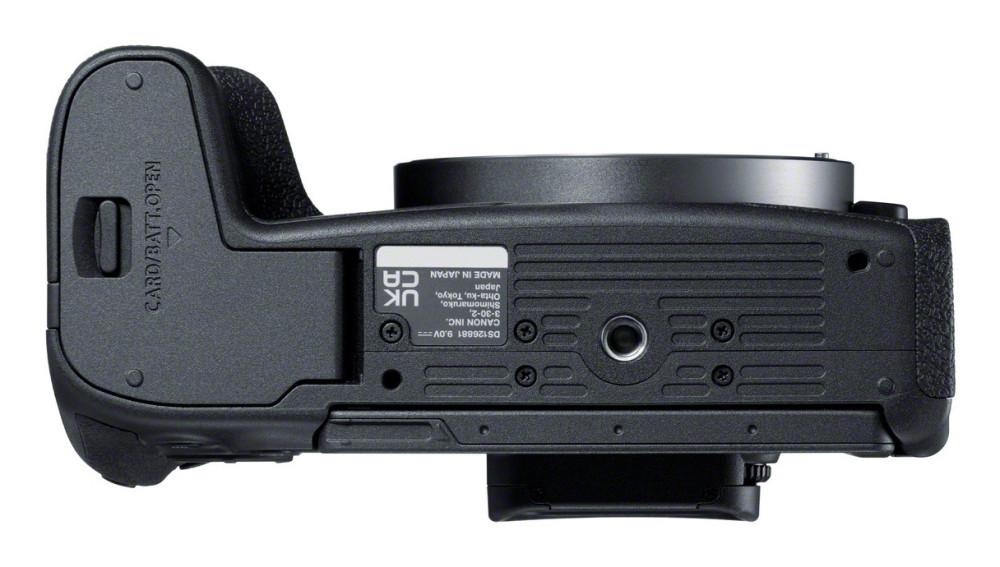 Canon EOS R8 product photo