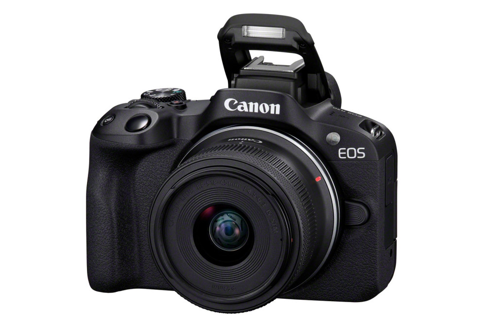 Canon RF-S 55-210mm F5-7.1 IS STM product photo