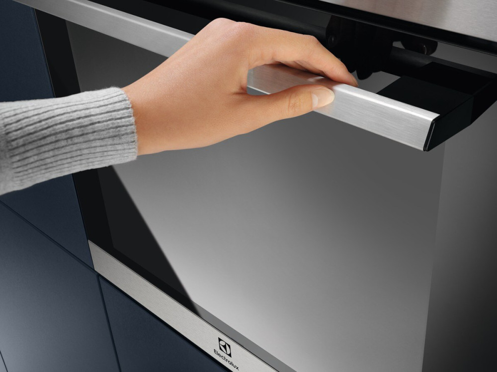 Electrolux EOF3H40BX product photo