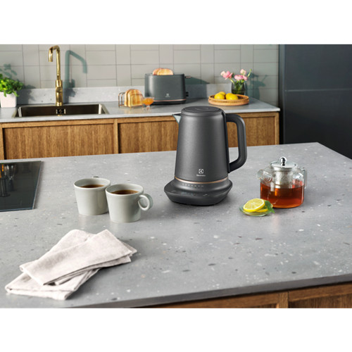 Electrolux Explore 7 E7K1-6BP product photo