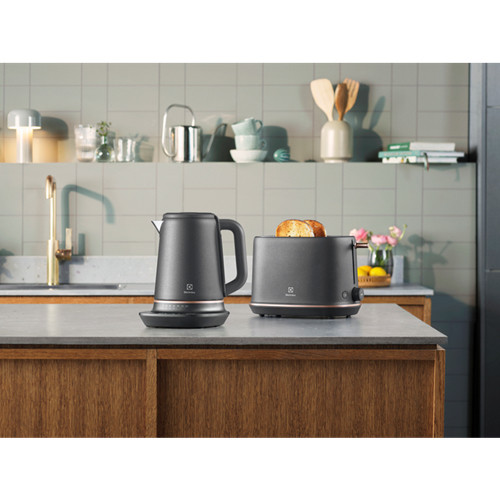 Electrolux Explore 7 E7K1-6BP product photo