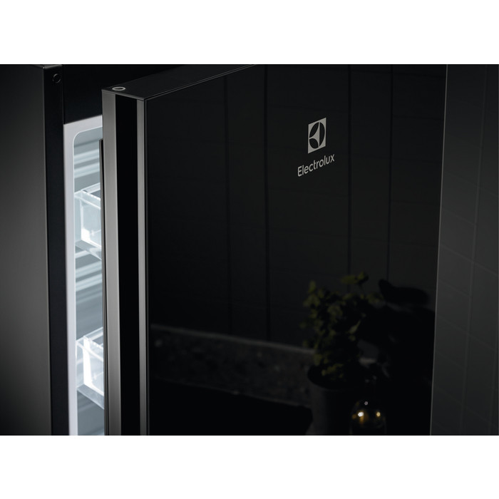 Electrolux LNT7ME36K2 product photo