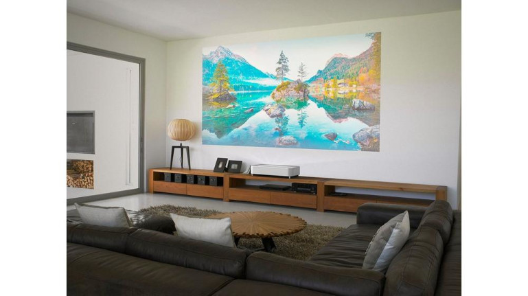 Epson EH-LS800W product photo