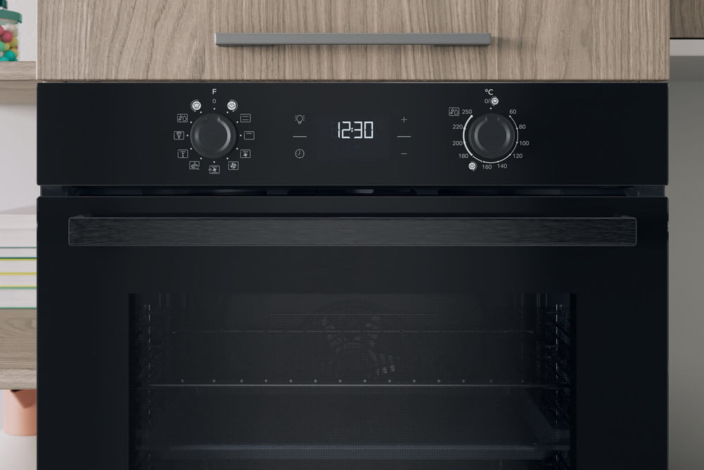 Indesit IOK58HSB product photo