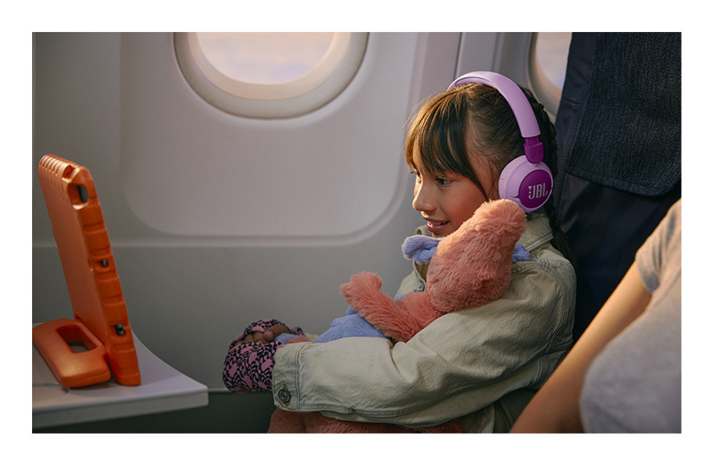 JBL Junior 320BT product photo