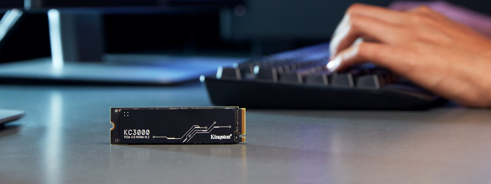 Kingston KC3000 product photo