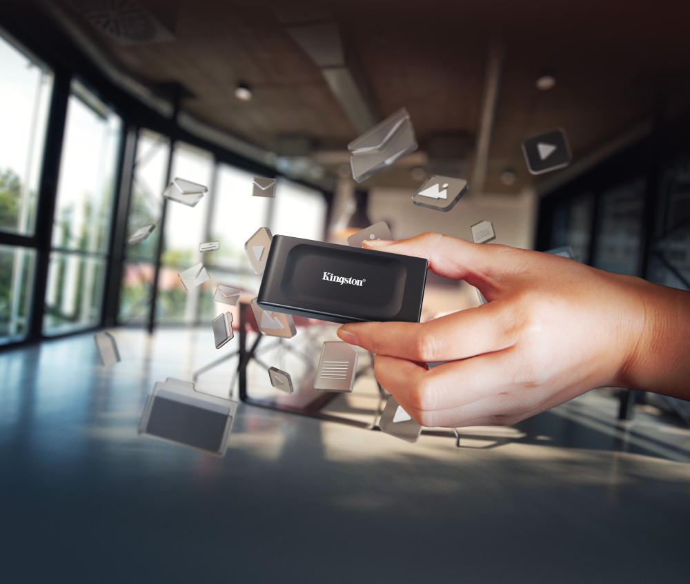 Kingston XS1000 product photo