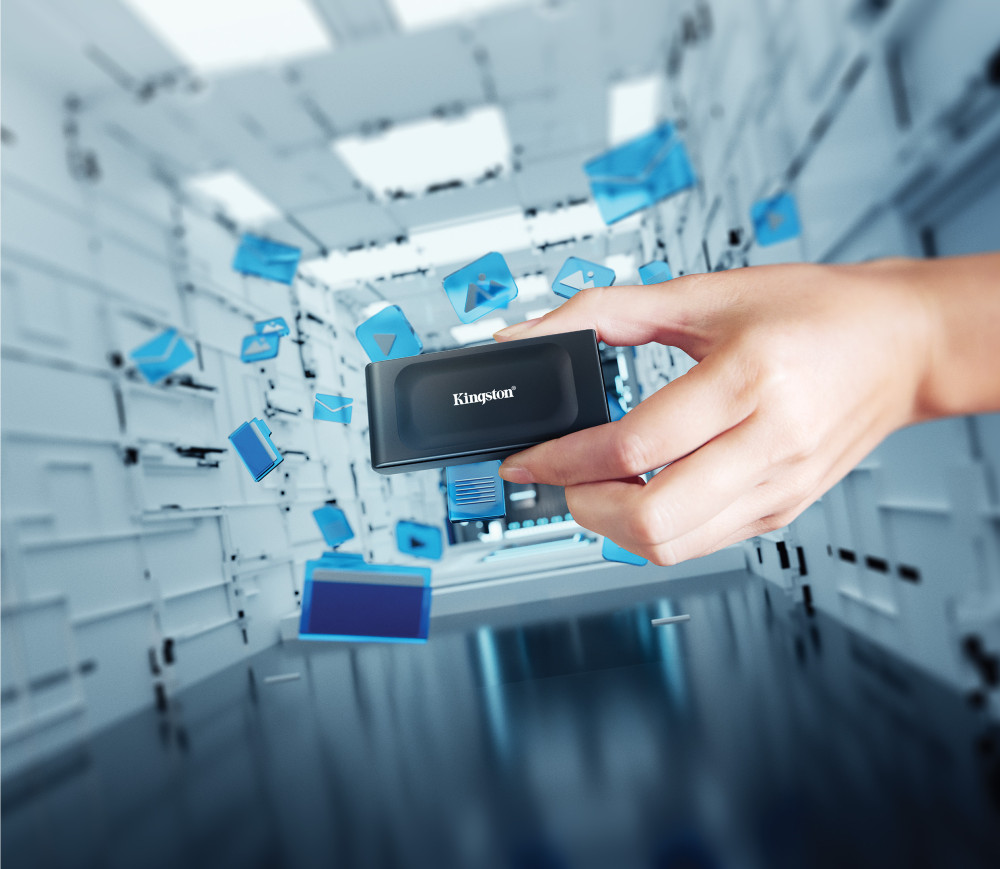 Kingston XS1000 product photo
