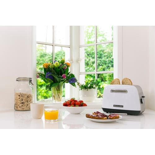 KitchenAid 5KMT2115EWH product photo