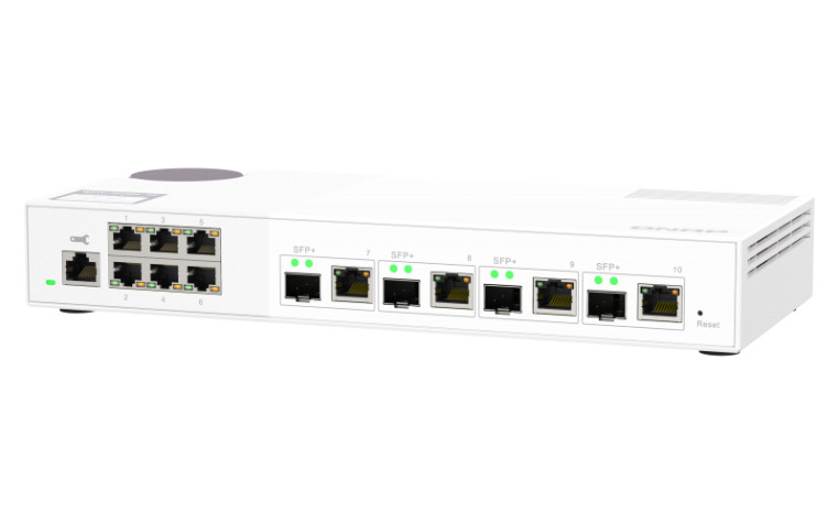 Qnap QSW-M2106-4C product photo