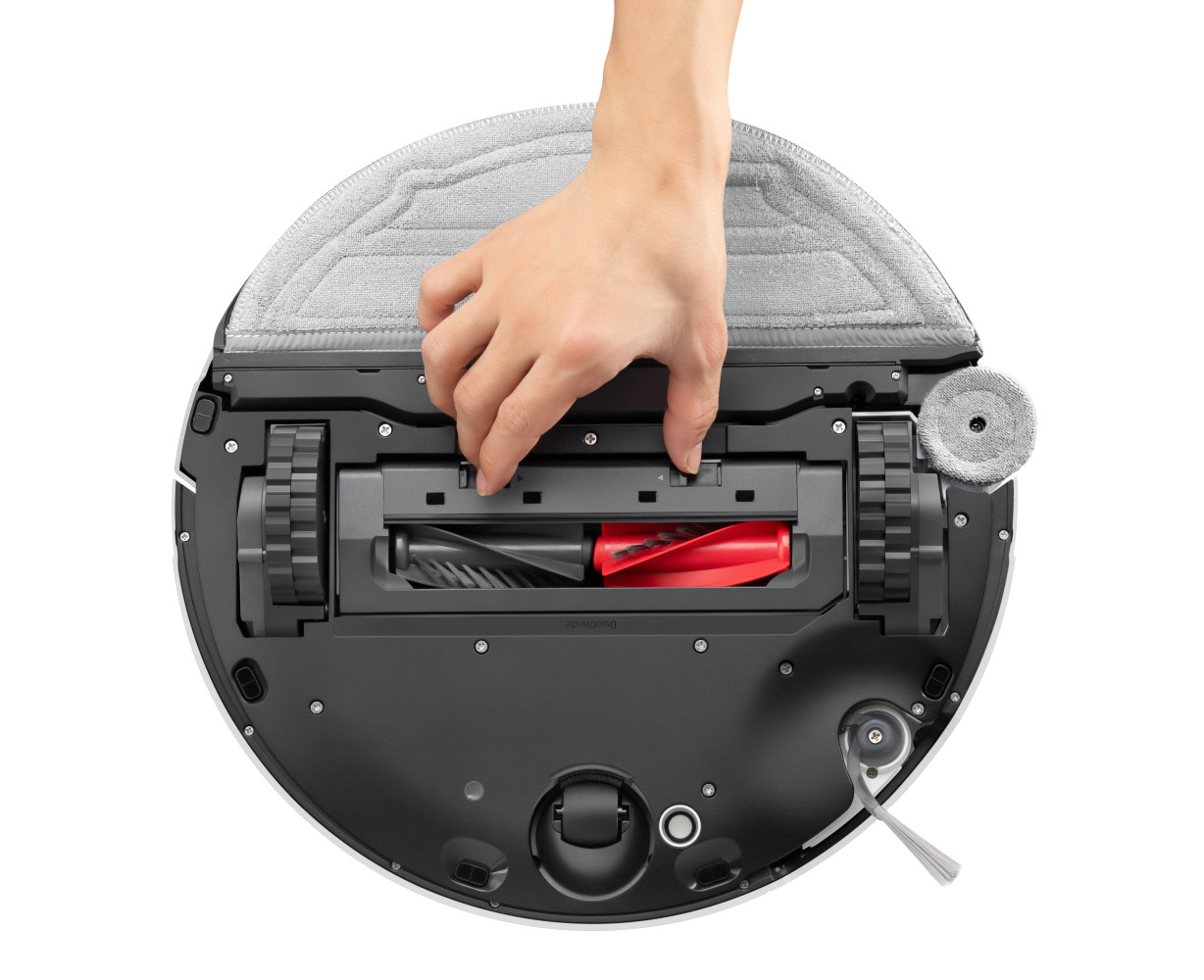 Roborock Saros 10 product photo