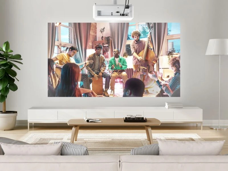 ViewSonic PX704HD product photo